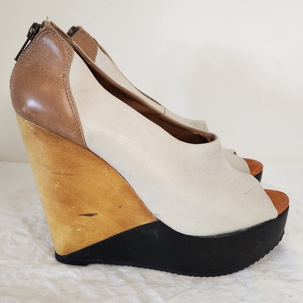 Leather Wedge Heels Cream & Tan